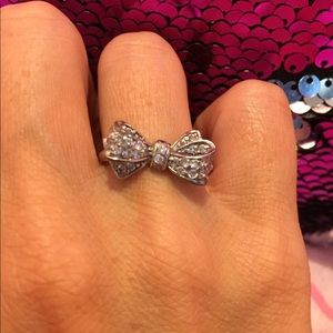 Rhinestone bow ring
